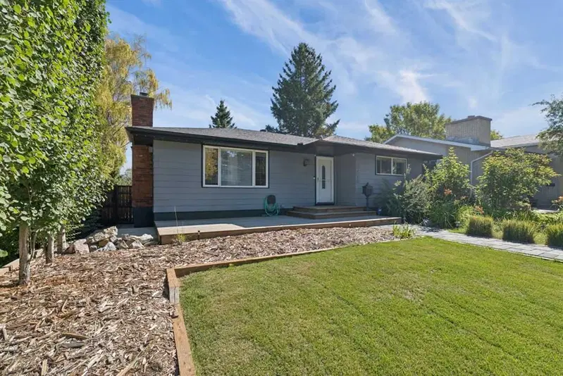 7120 8 Street NW, Calgary — photo 3 of 30