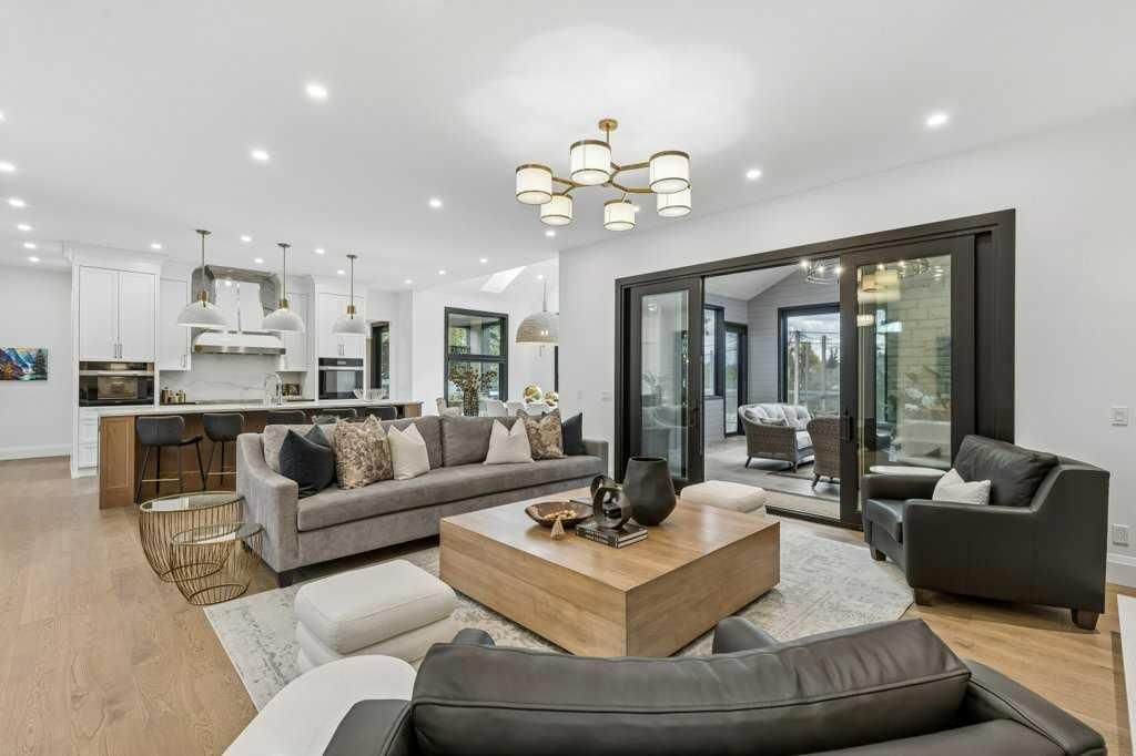1217 38 Avenue SW, Calgary — detached for sale