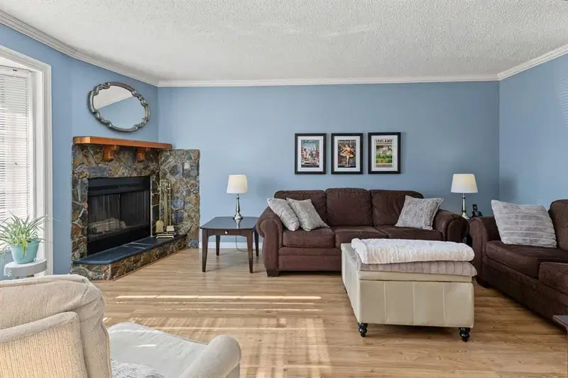 22 Deermeade Bay SE, Calgary — photo 5 of 40