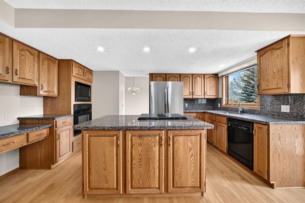 67 Suncanyon Park SE, Calgary — photo 5 of 50