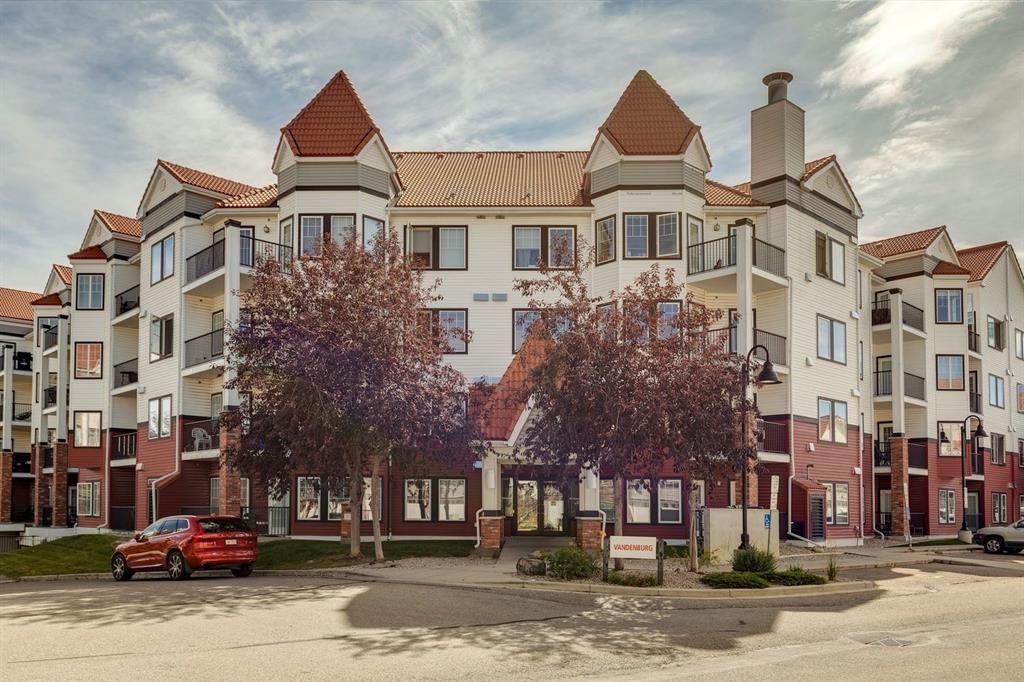 210, 20 Royal Oak Plaza NW, Calgary — main listing photo