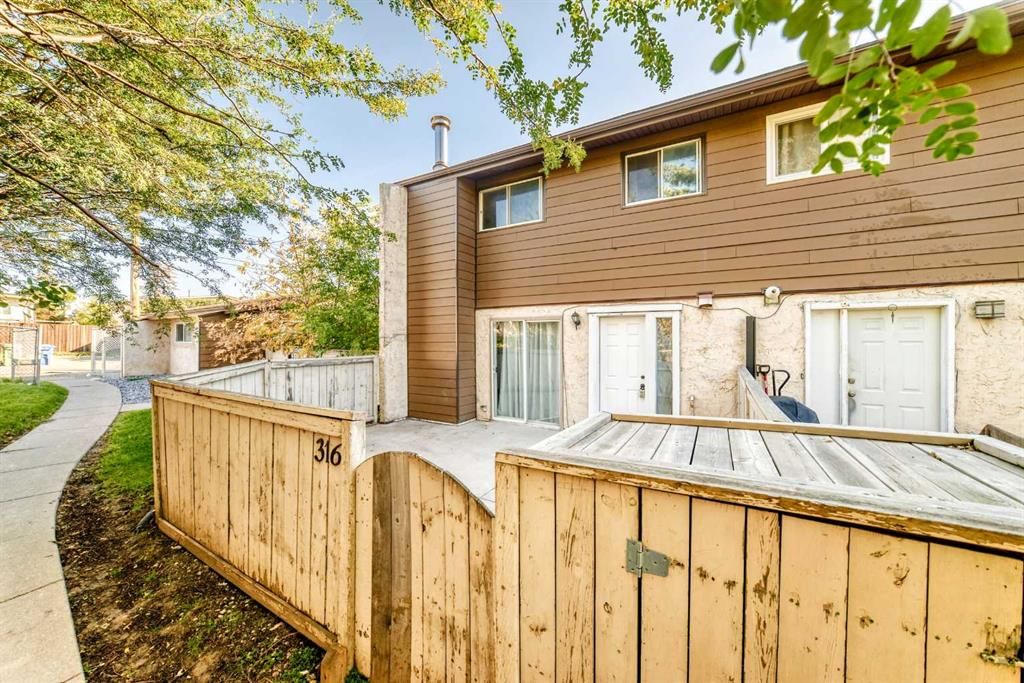 316, 5404 10 Avenue SE, Calgary — photo 2 of 25