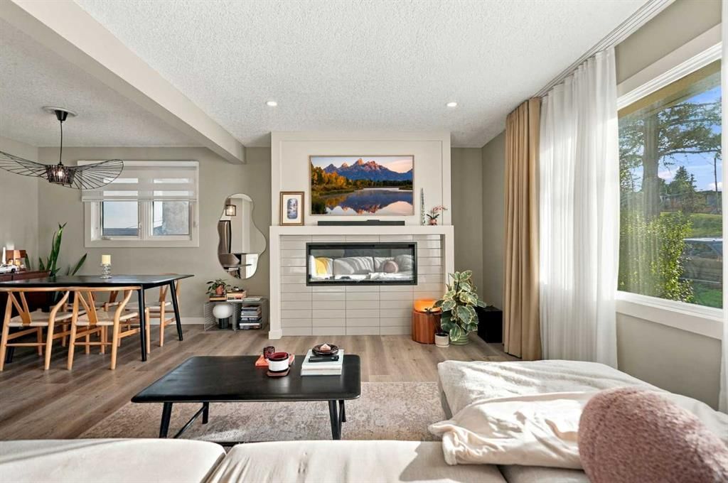 1161 hunterston Hill NW, Calgary — photo 5 of 47