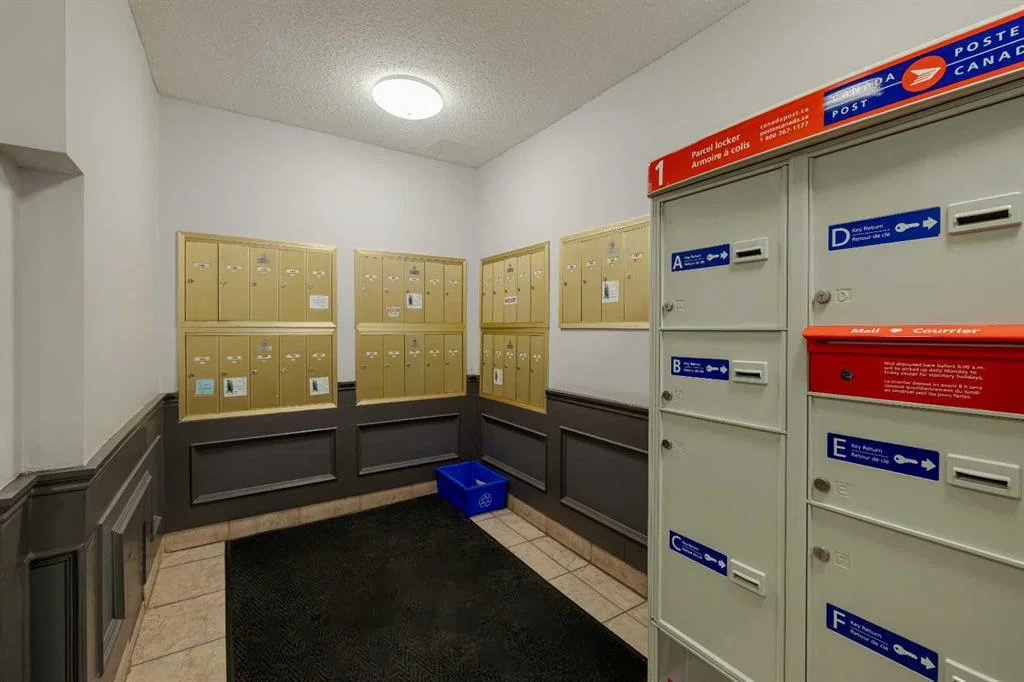 201, 1328 13 Avenue SW, Calgary — photo 5 of 36