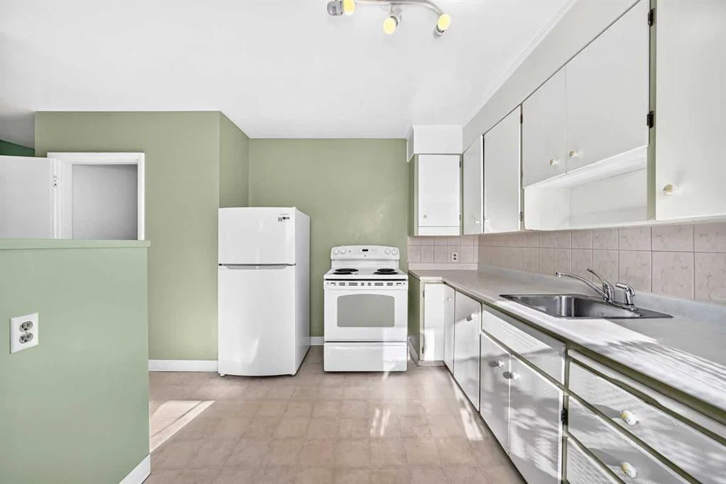 5924 Elbow Drive SW, Calgary — photo 4 of 50