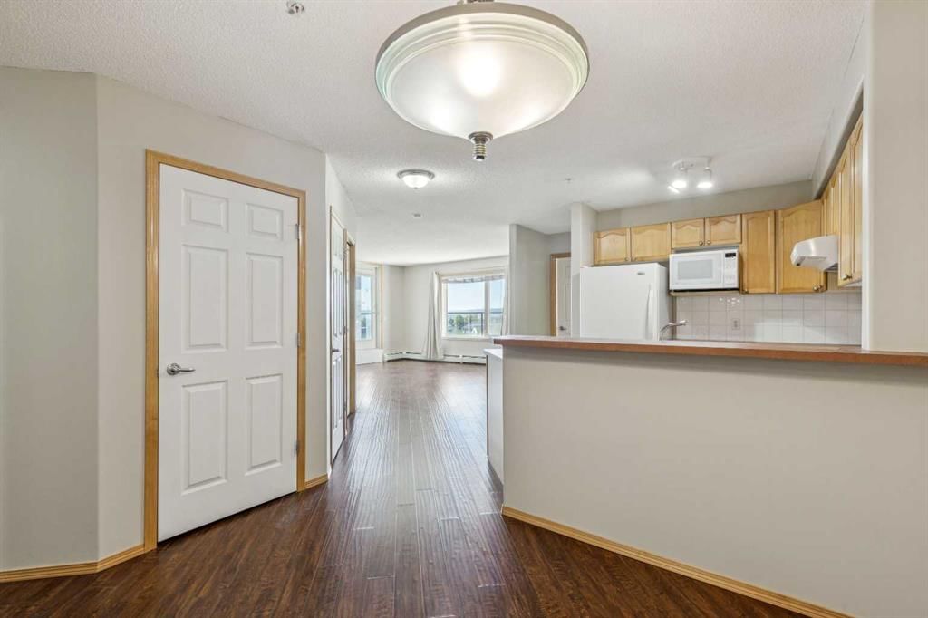 1107, 950 Arbour Lake Road NW, Calgary — photo 4 of 24