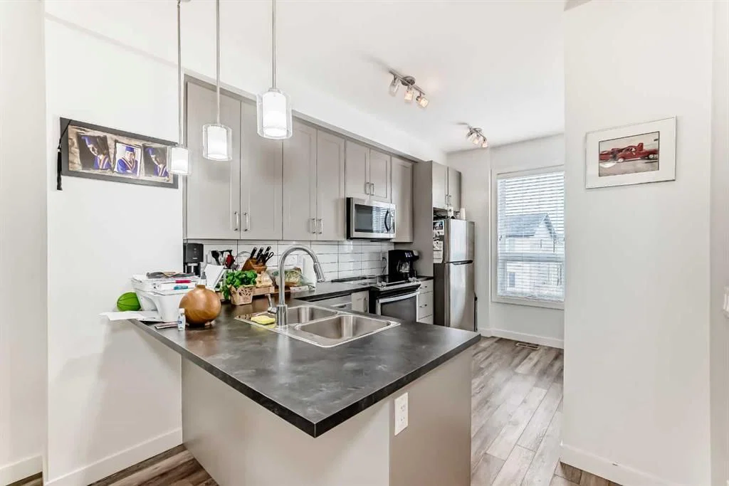 306, 11 Evanscrest Mews NW, Calgary — photo 5 of 16
