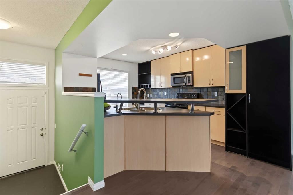 3240 New Brighton Gardens SE, Calgary — photo 4 of 32