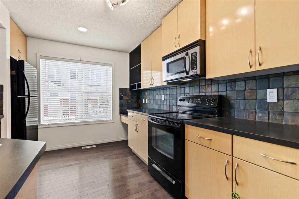 3240 New Brighton Gardens SE, Calgary — photo 5 of 32