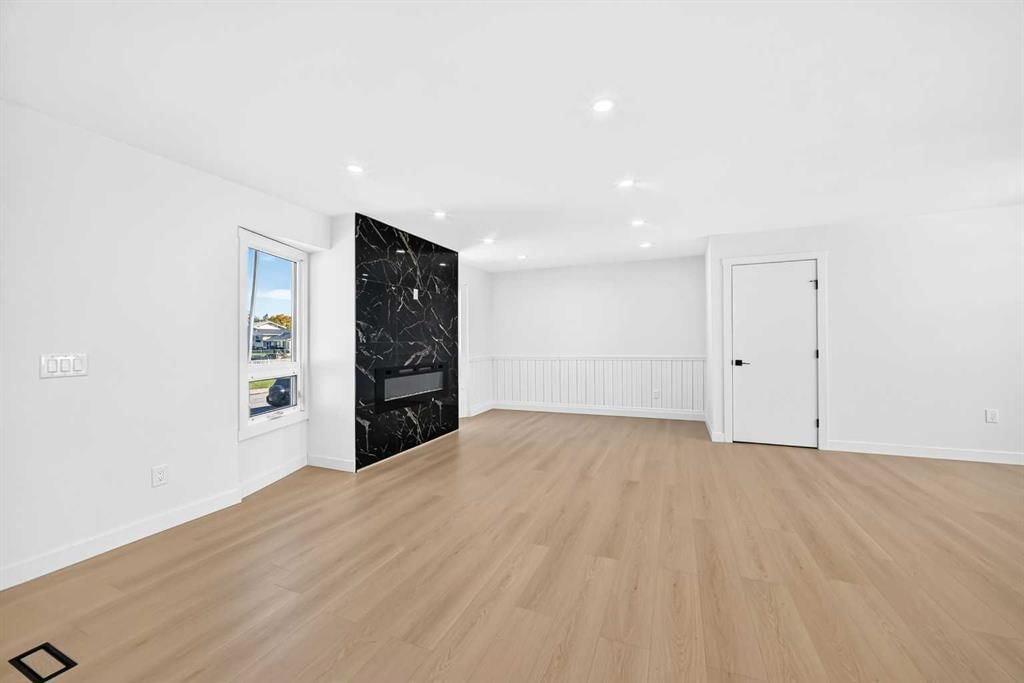 23 Penworth Crescent SE, Calgary — photo 4 of 50