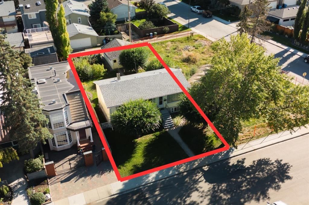435 51 Avenue, Calgary — main listing photo