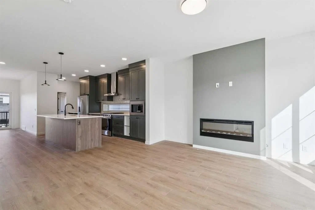 45 Bluerock Hill SW, Calgary — photo 4 of 32