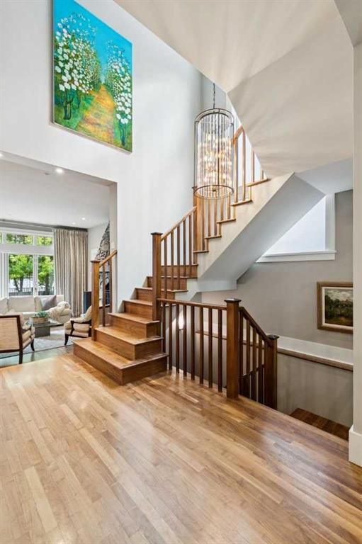 3202 Vercheres Street SW, Calgary — photo 5 of 50