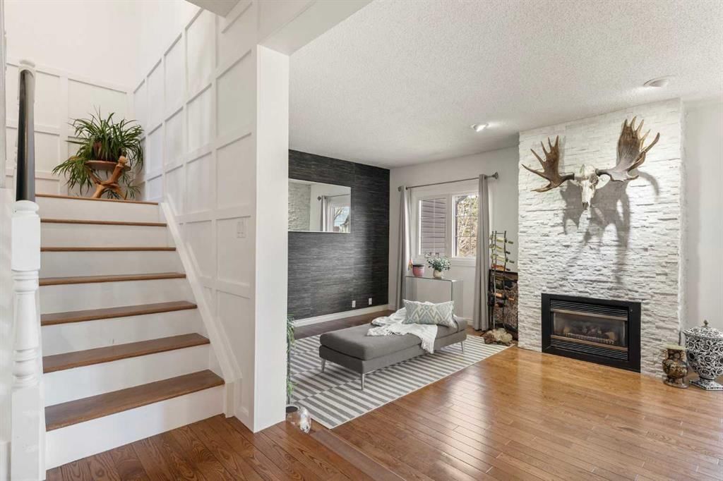 33, 448 Strathcona Drive SW, Calgary — photo 5 of 50
