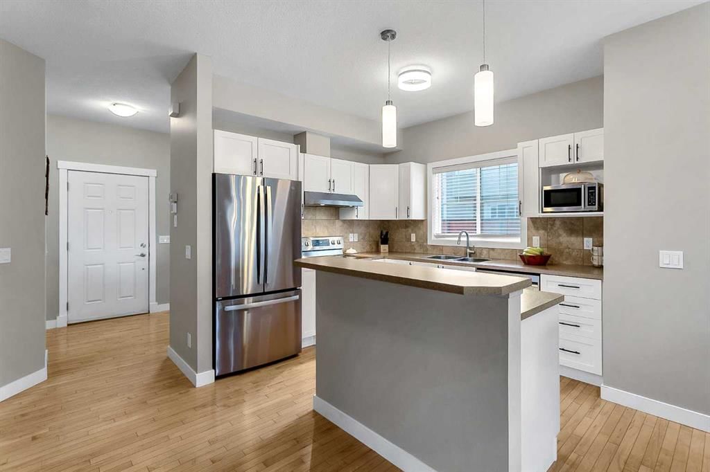 294 Cranston Drive SE, Calgary — photo 4 of 46