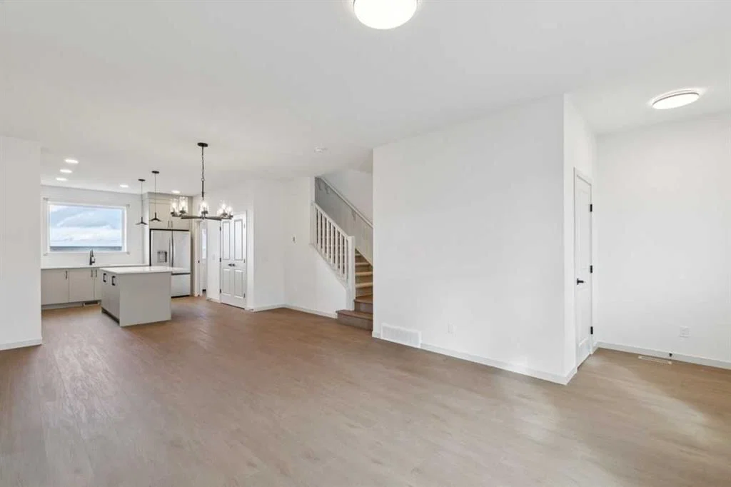 41 Bluerock Hill SW, Calgary — photo 5 of 27