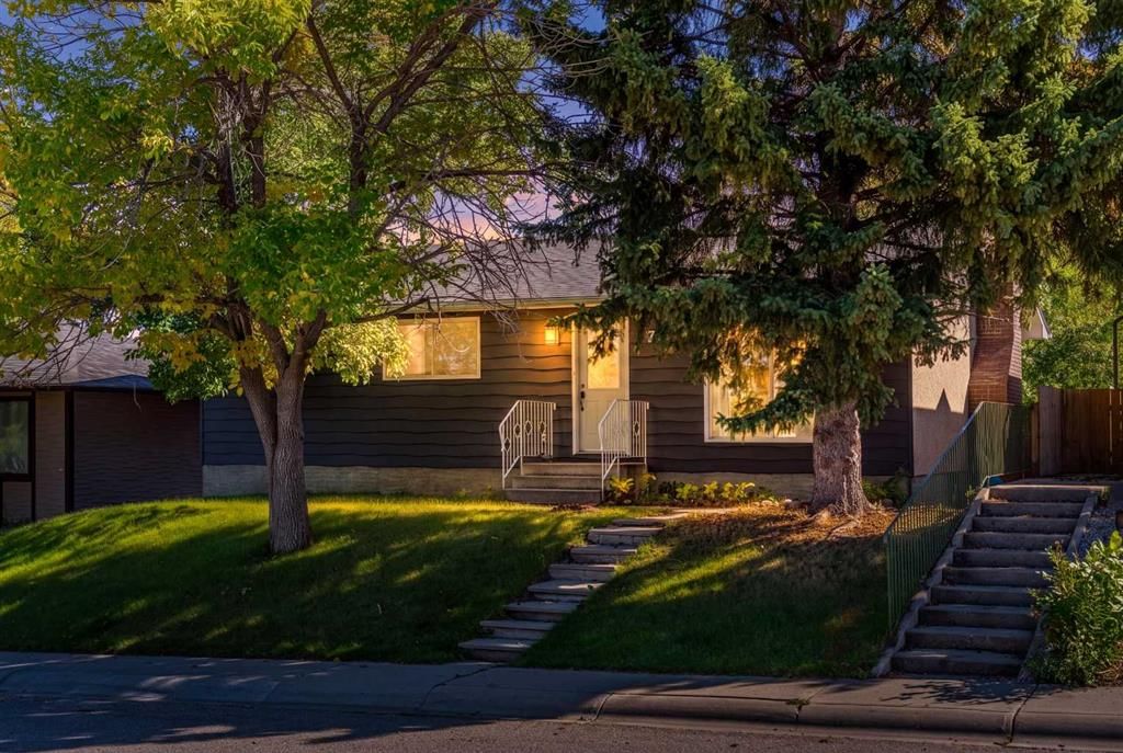 711 118 Avenue SW, Calgary — main listing photo
