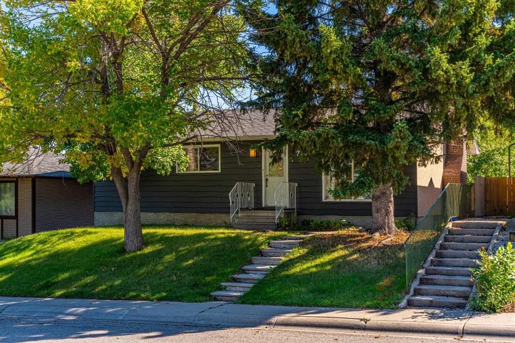 711 118 Avenue SW, Calgary — photo 2 of 38