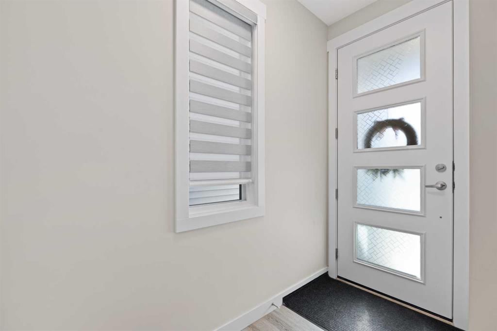 86 Corner Glen Gardens NE, Calgary — photo 4 of 36