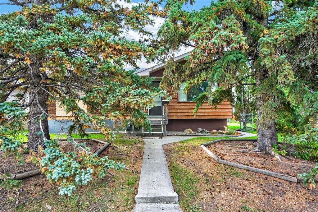 3723 Bow Anne Road NW, Calgary — main listing photo