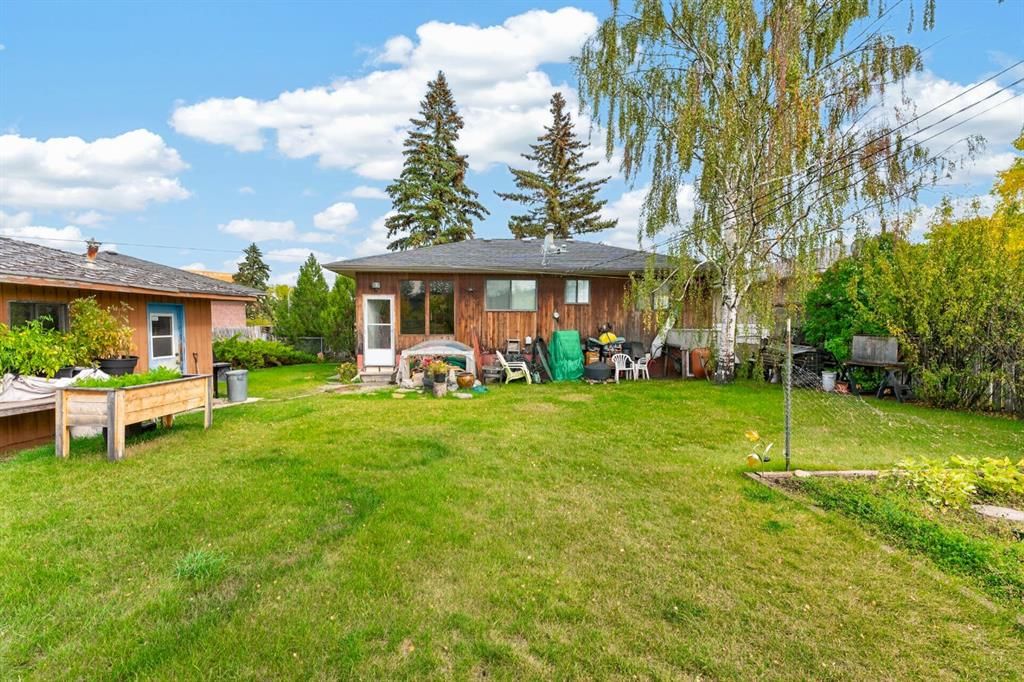 3723 Bow Anne Road NW, Calgary — photo 3 of 43