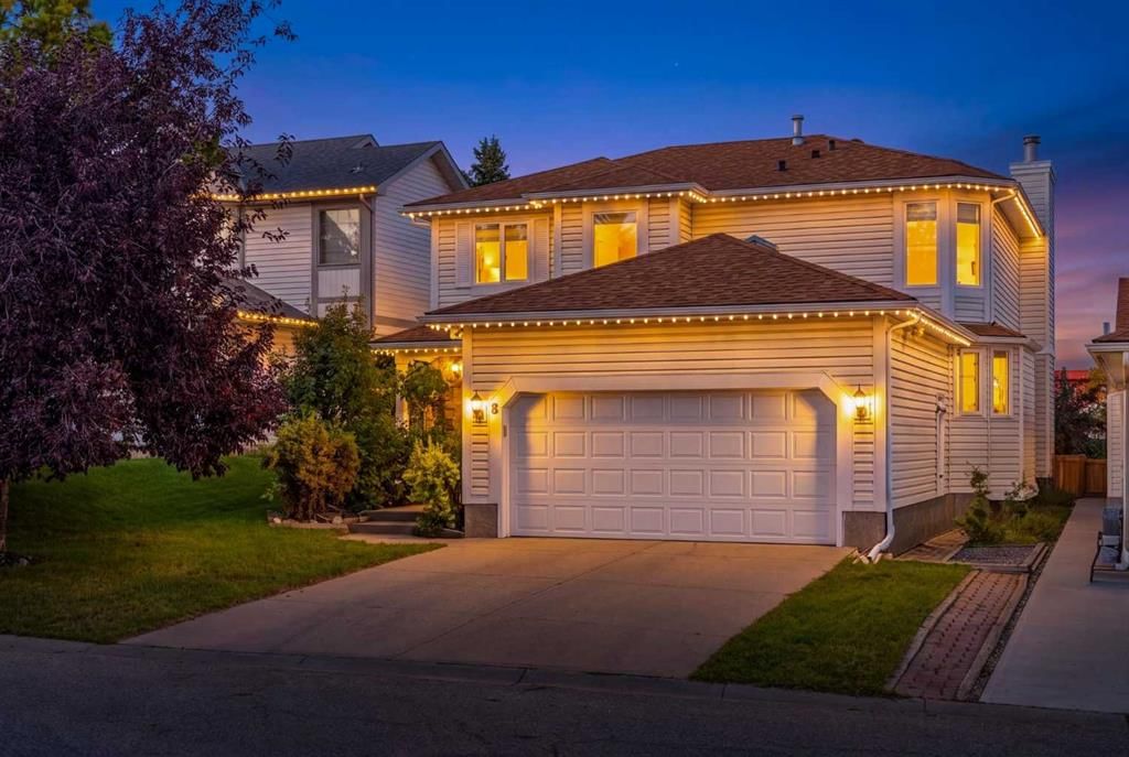 8 Hawkdale Close NW, Calgary — photo 5 of 45