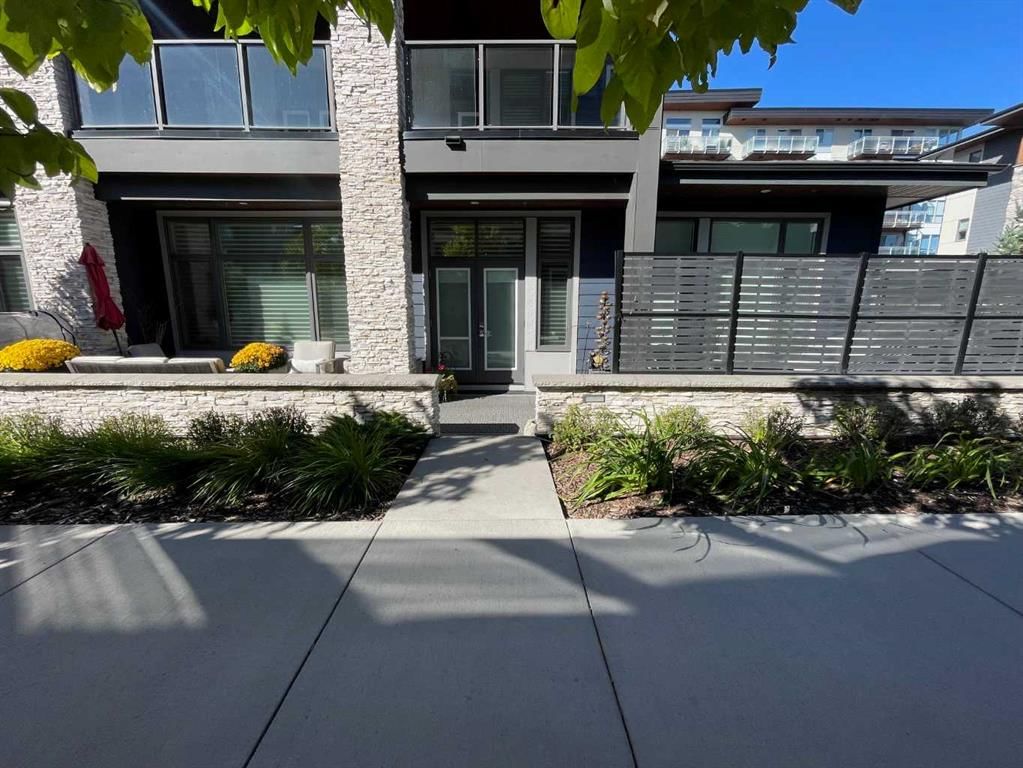 101, 10 Mahogany Circle SE, Calgary — main listing photo