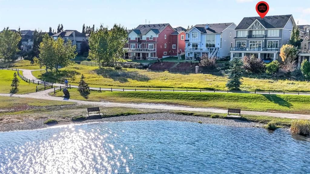 196 Stonemere Close, Chestermere — photo 3 of 50
