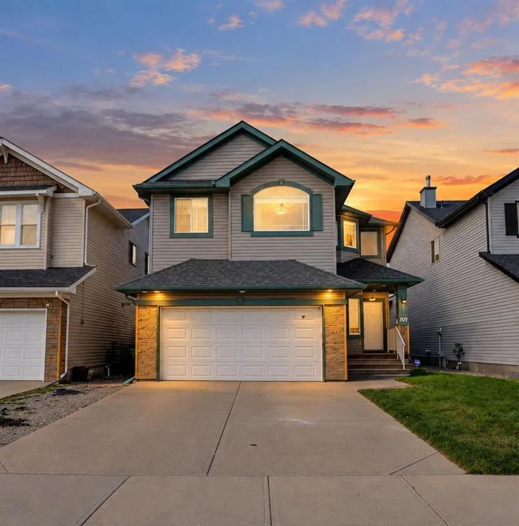 309 Everridge Drive SW, Calgary — main listing photo