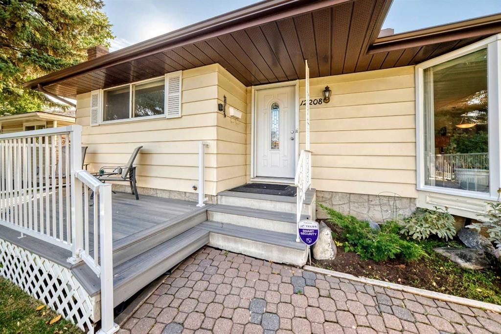 12208 Canfield Road SW, Calgary — photo 2 of 43