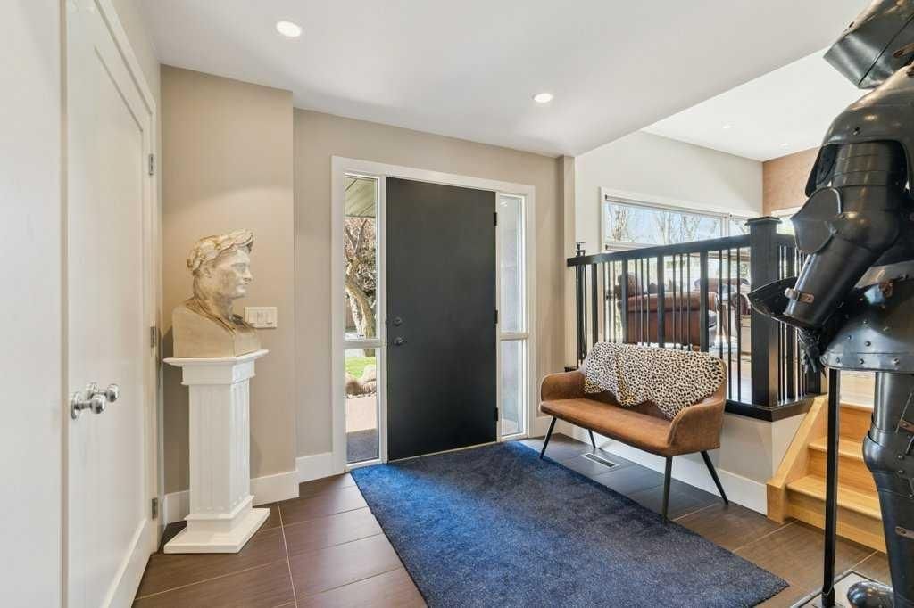 640 Willoughby Crescent SE, Calgary — photo 4 of 50