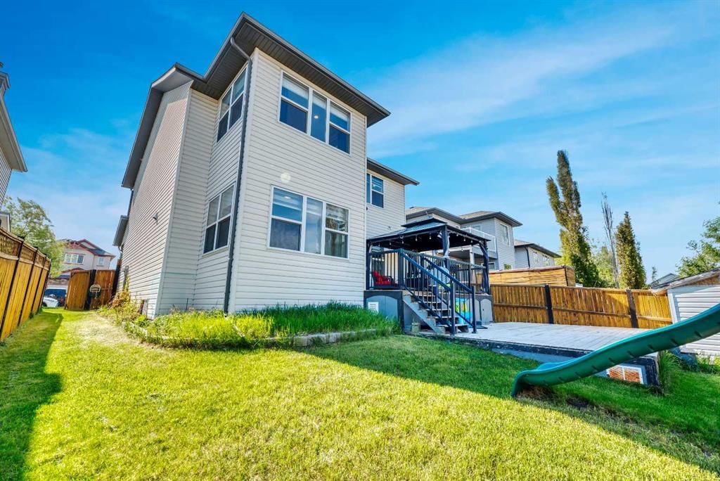 245 Springmere Way, Chestermere — photo 4 of 48