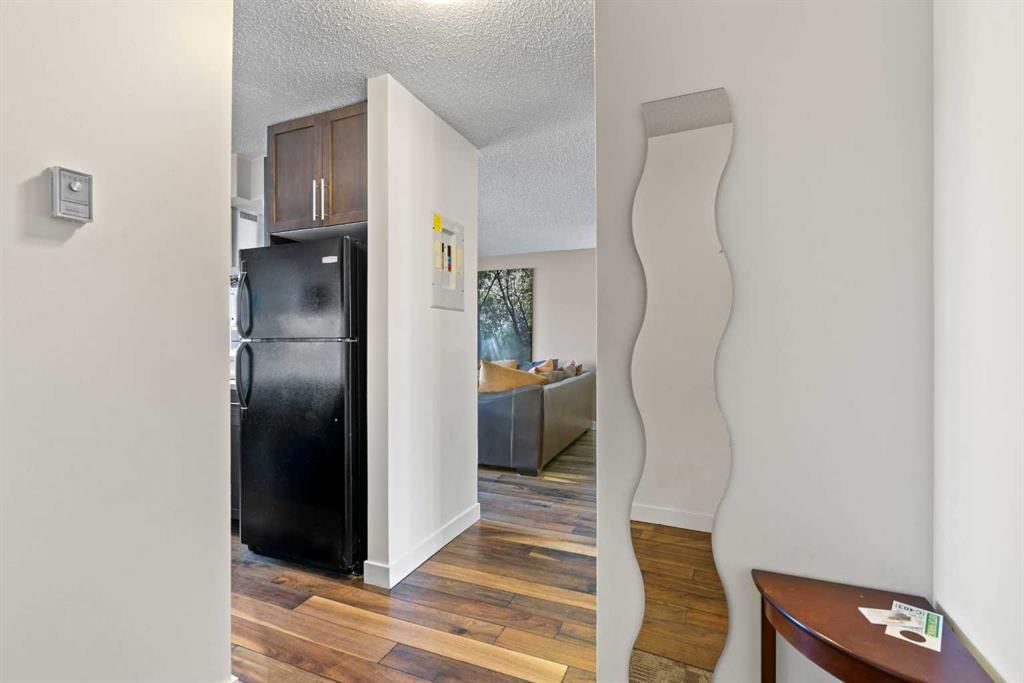 403, 4455C Greenview Drive NE, Calgary — photo 5 of 37