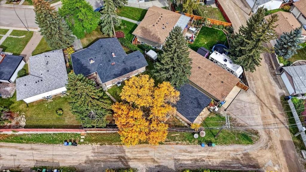 79 Ferncliff Crescent SE, Calgary — photo 4 of 30