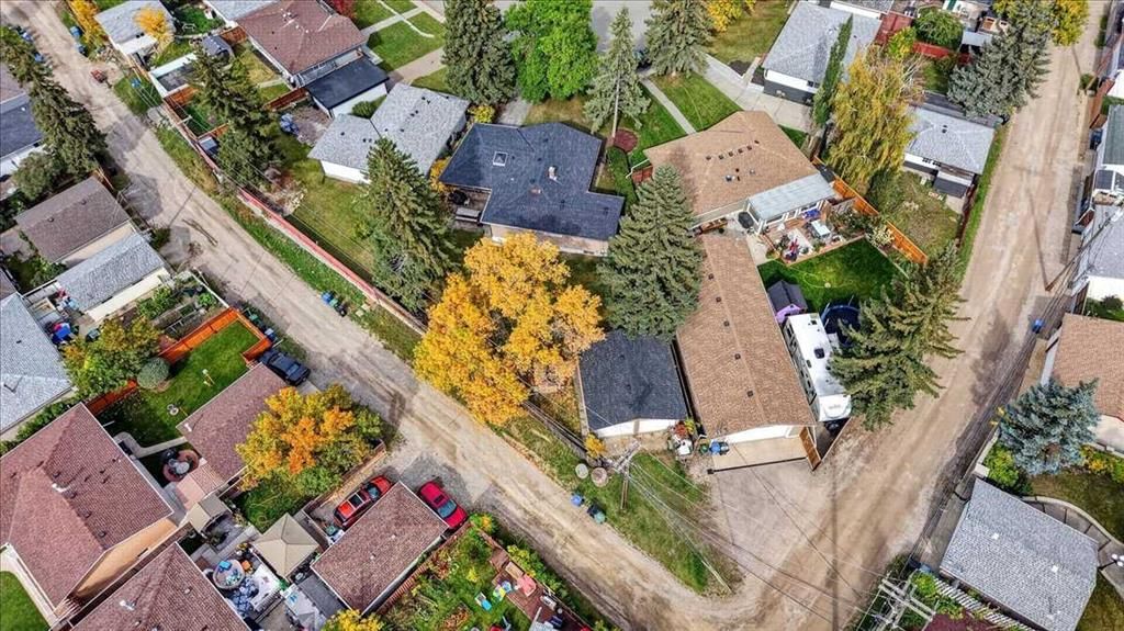 79 Ferncliff Crescent SE, Calgary — photo 5 of 30