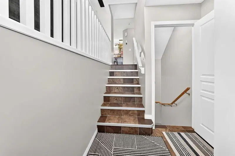 89 New Brighton Common SE, Calgary — photo 5 of 34