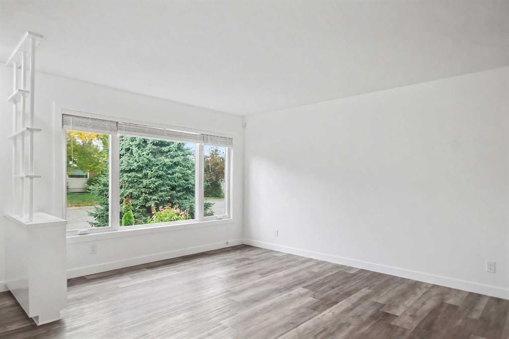 2202 35 Street SE, Calgary — photo 4 of 42