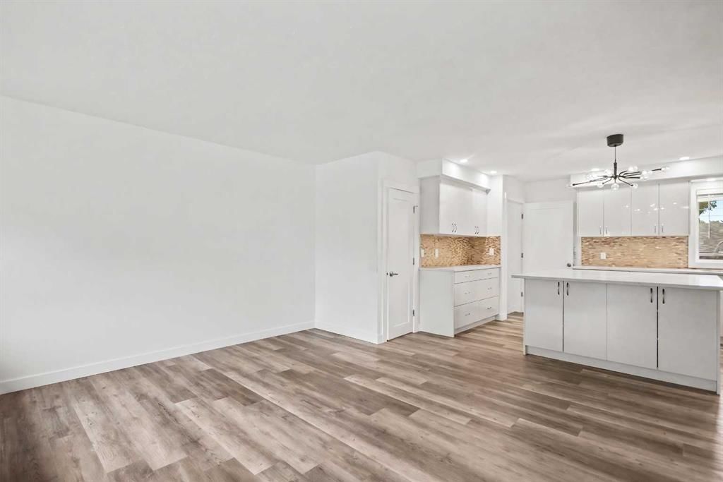 2202 35 Street SE, Calgary — photo 5 of 42