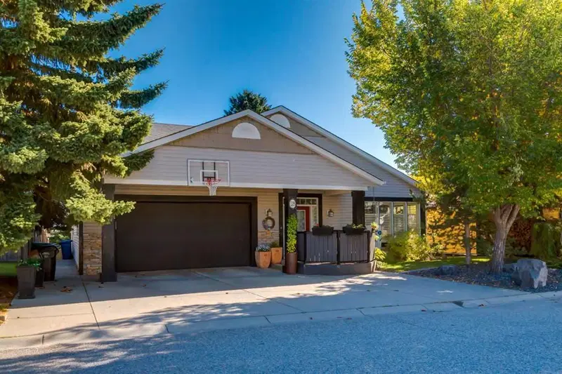 28 Patterson Rise SW, Calgary — detached for sale
