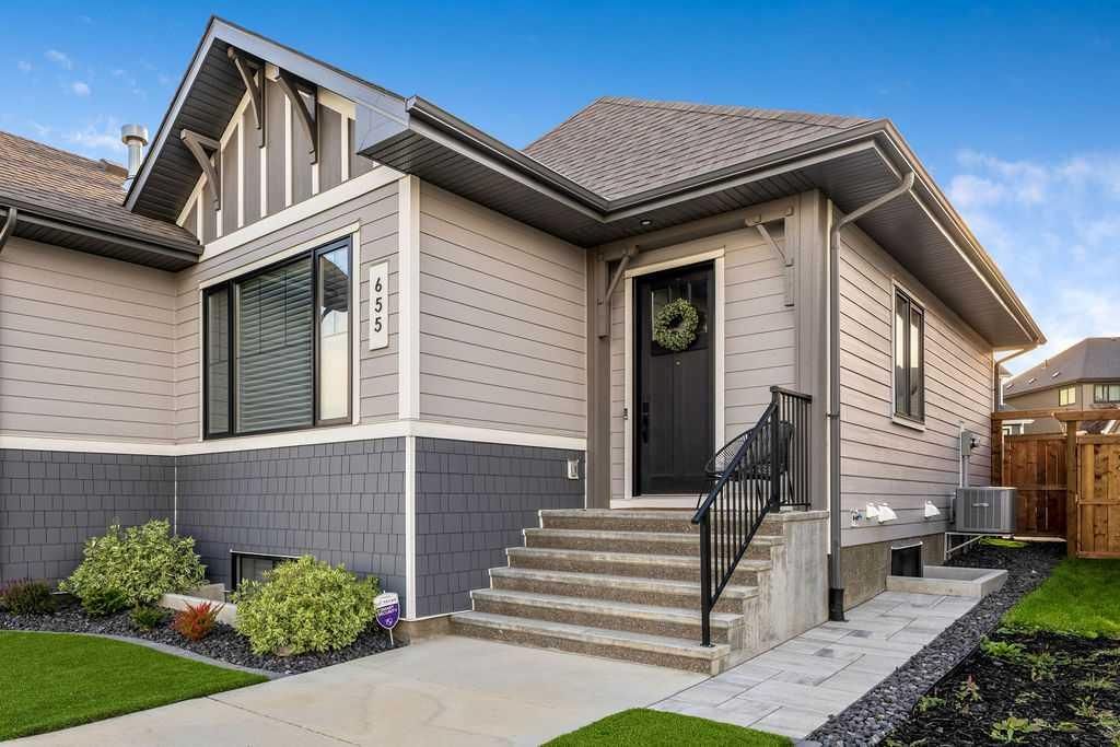 655 Marine Drive SE, Calgary — photo 2 of 35