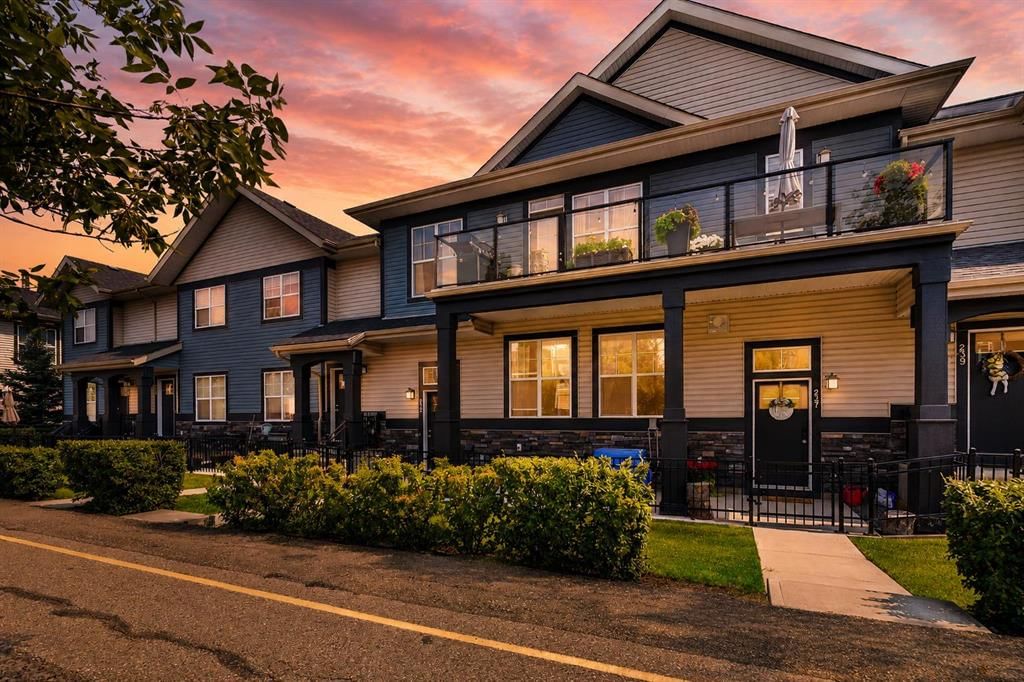 235 Mckenzie Towne Link SE, Calgary — photo 2 of 48