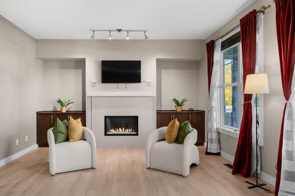 235 Mckenzie Towne Link SE, Calgary — photo 5 of 48