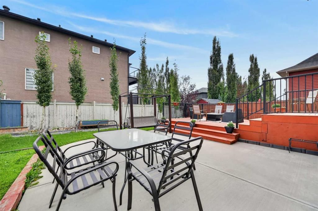 233 Aspenmere Circle, Chestermere — photo 5 of 49
