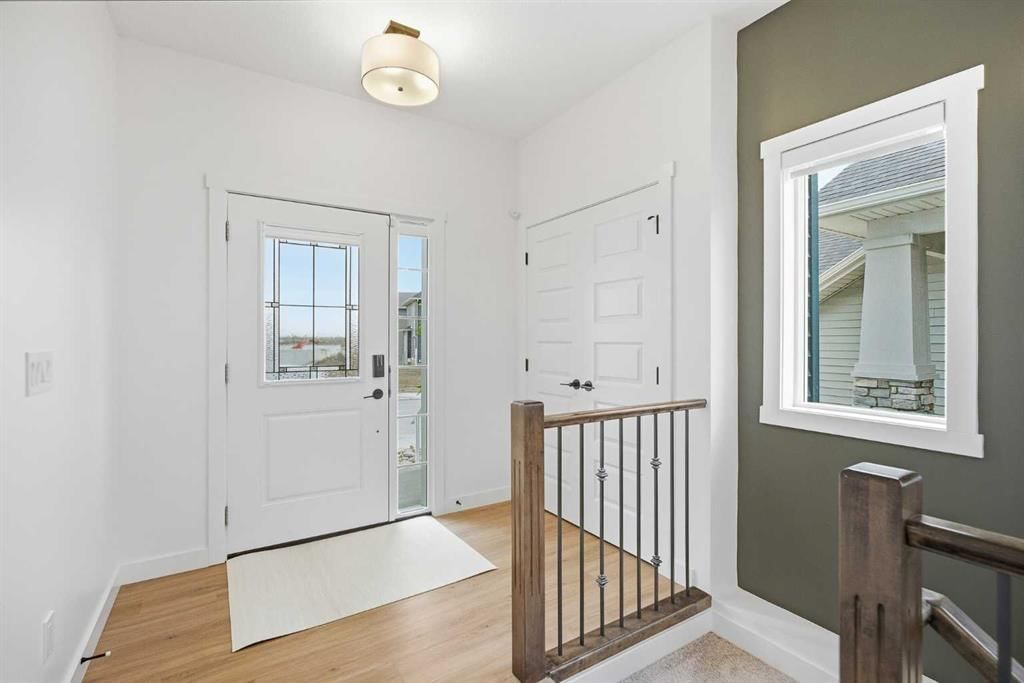 13 Bayview Mews SW, Airdrie — photo 2 of 29
