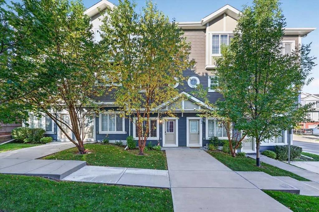 406 Evansridge Common NW, Calgary — photo 3 of 17