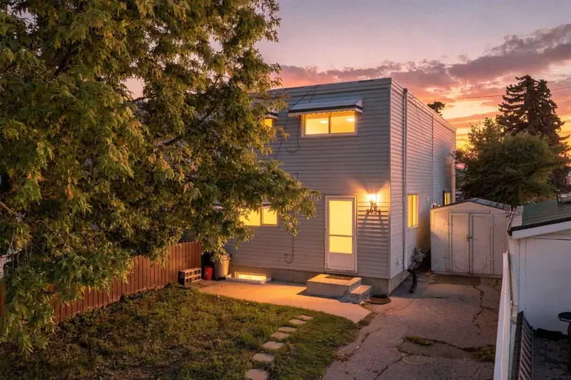 3924 29a Avenue SE, Calgary — townhome for sale