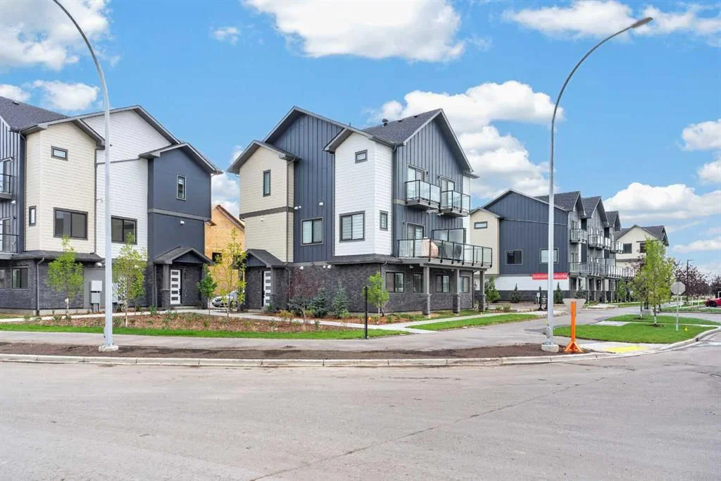 701, 200 Belvedere Boulevard SE, Calgary — main listing photo