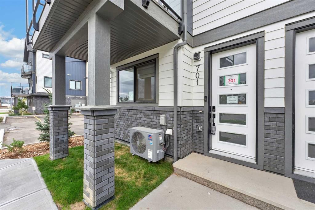 701, 200 Belvedere Boulevard SE, Calgary — photo 4 of 36