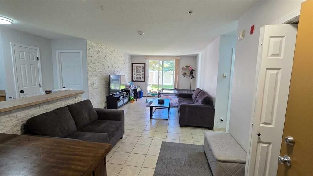 2106, 11 Chaparral Ridge Drive SE, Calgary — photo 4 of 24