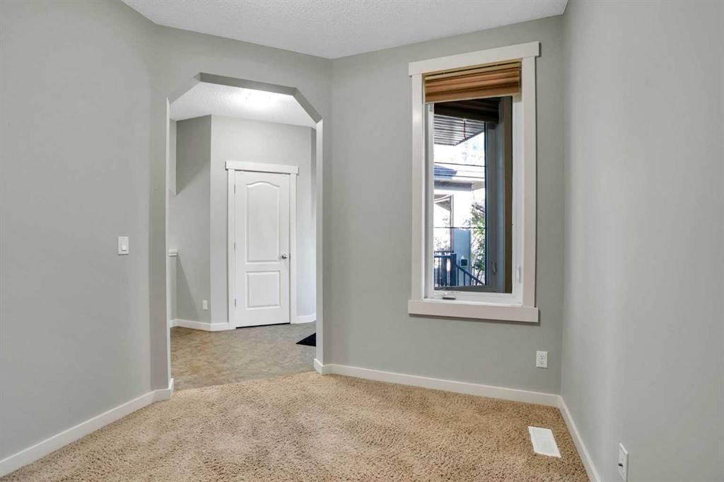 125 Walden Square SE, Calgary — photo 4 of 41